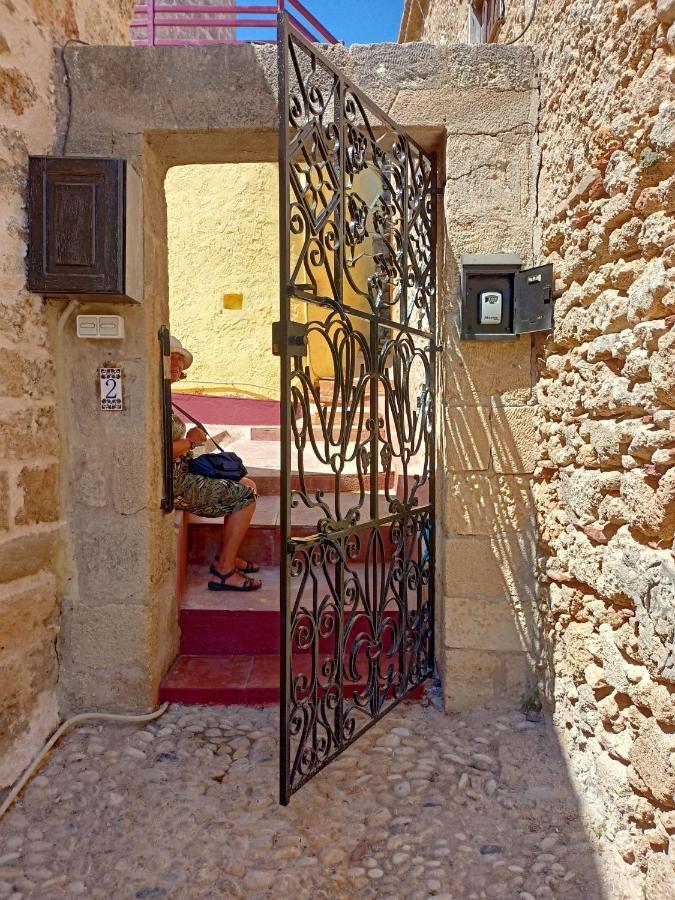 A Medieval Windmill Tower With Magnificent View Rhodes City ภายนอก รูปภาพ